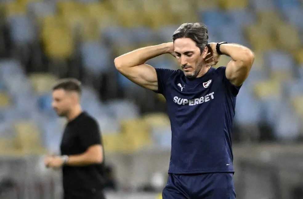 Zubeldía tenta quebrar tabu contra Fernando Diniz no clássico