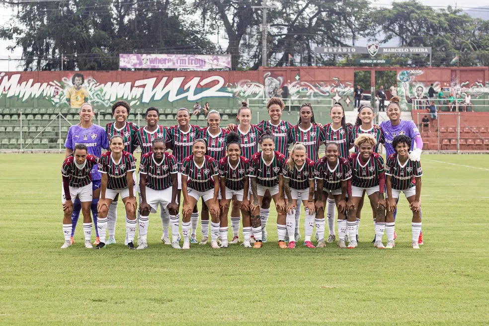 Fluminense profissionaliza futebol feminino e anuncia nova "casa" para a temporada 2026