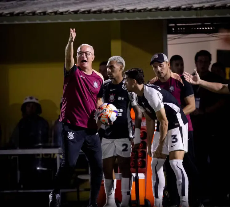 Corinthians desafia maratona e Novorizontino: o plano de Dorival Júnior para a final Corinthians desafia maratona e Novorizontino: o plano de Dorival Júnior para a final