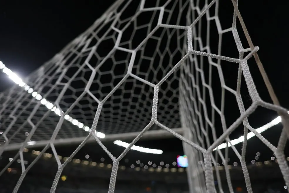 Cruzeiro x Corinthians: O embate entre a pressão da lanterna e o fantasma do desgaste físico Cruzeiro x Corinthians: O embate entre a pressão da lanterna e o fantasma do desgaste físico