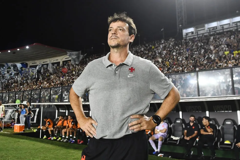 Diniz x Zubeldía: O duelo tático que define o Clássico dos Gigantes