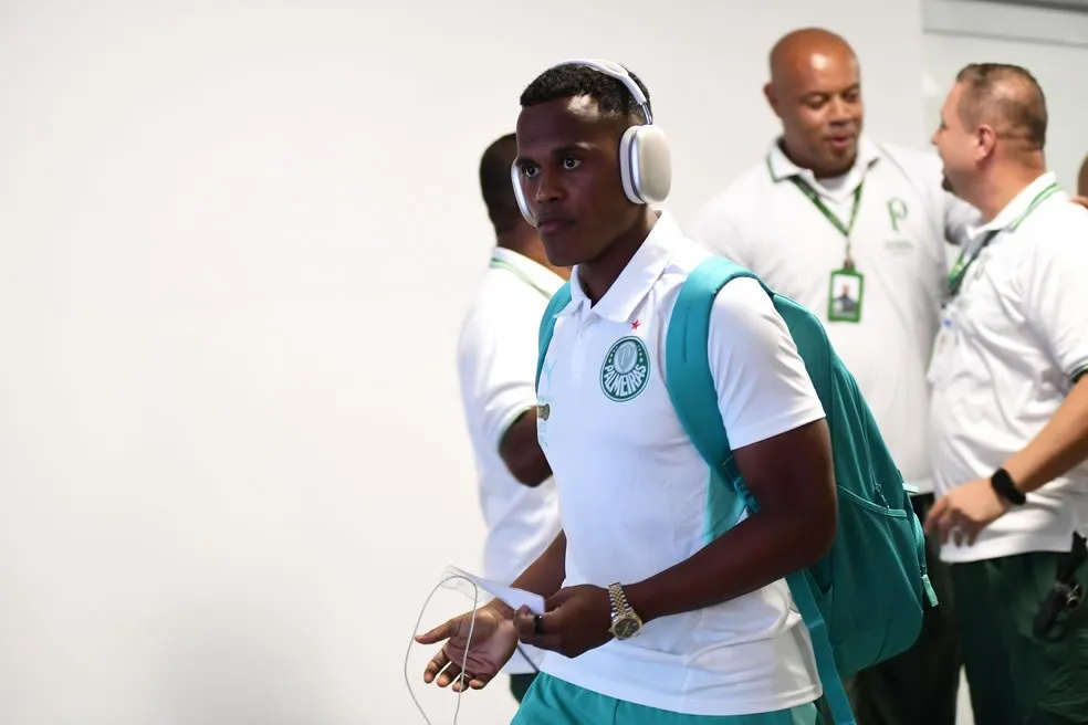 Arias brilha em estreia e aumenta opções de Abel no Palmeiras