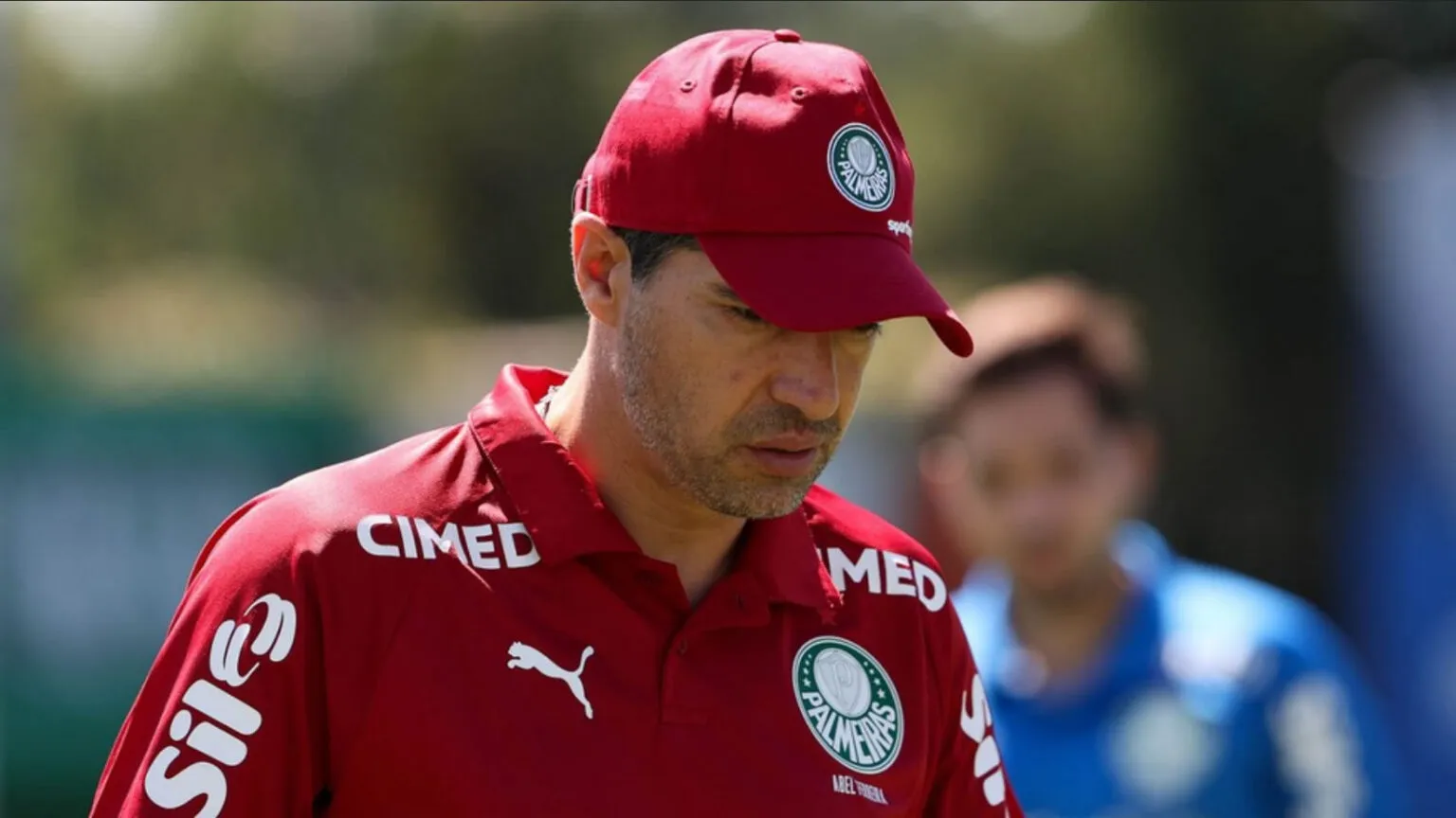 Palmeiras: Abel Ferreira retorna e Piquerez inicia tratamento de lesão