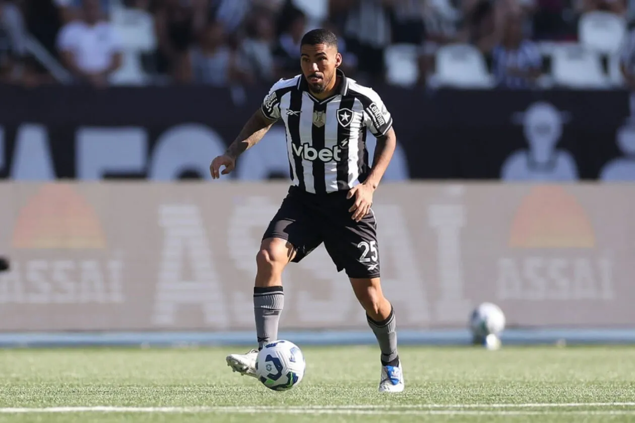 Desfalques de peso: Botafogo viaja sem Allan e Correa para "final" contra Athletico-PR