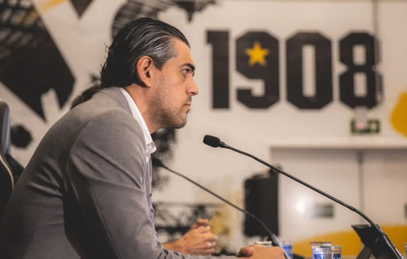 Pressão no Atlético-MG: Paulo Bracks revela drama nos bastidores