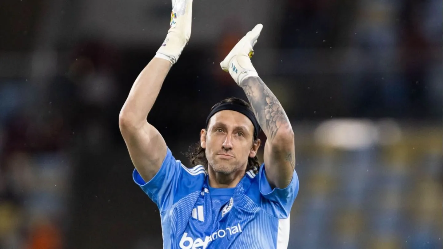 Baixa no Cruzeiro: Cássio terá que operar o joelho e desfalca time na Série A