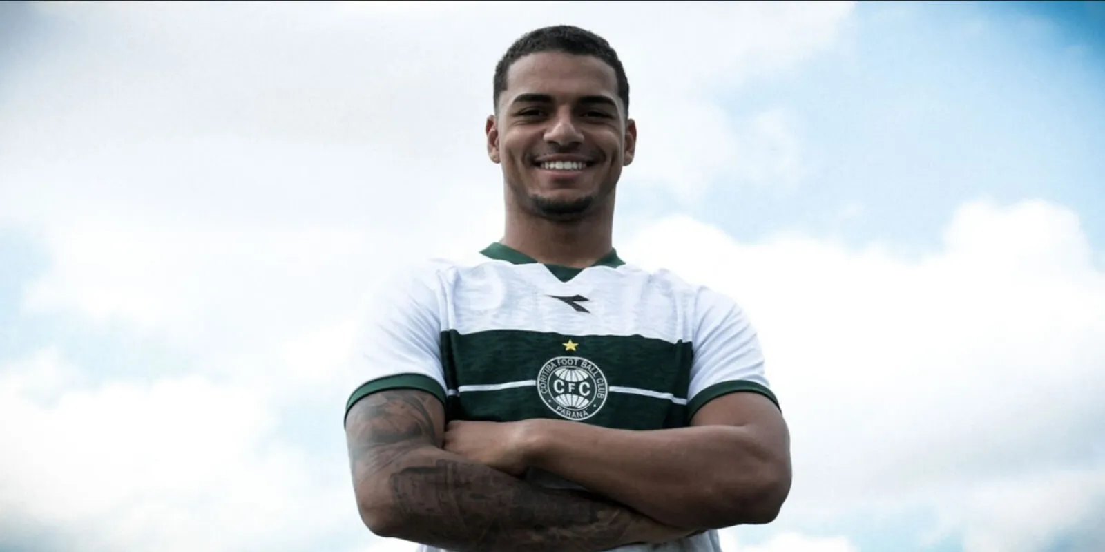 Coritiba oficializa Renato Marques e reforça ataque para 2026