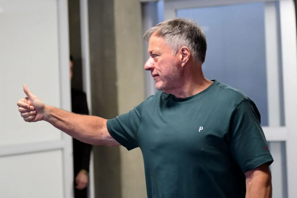 Palmeiras prepara bote final por Nino: Anderson Barros abre o jogo Palmeiras prepara bote final por Nino: Anderson Barros abre o jogo