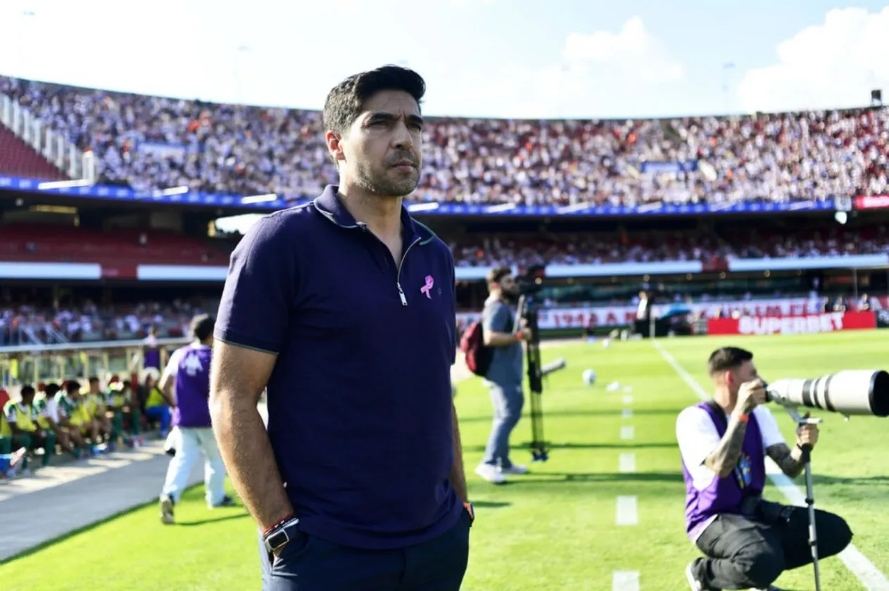 Palmeiras volta ao Morumbis após vitória que Abel “preferia ter perdido” Palmeiras volta ao Morumbis após vitória que Abel "preferia ter perdido"