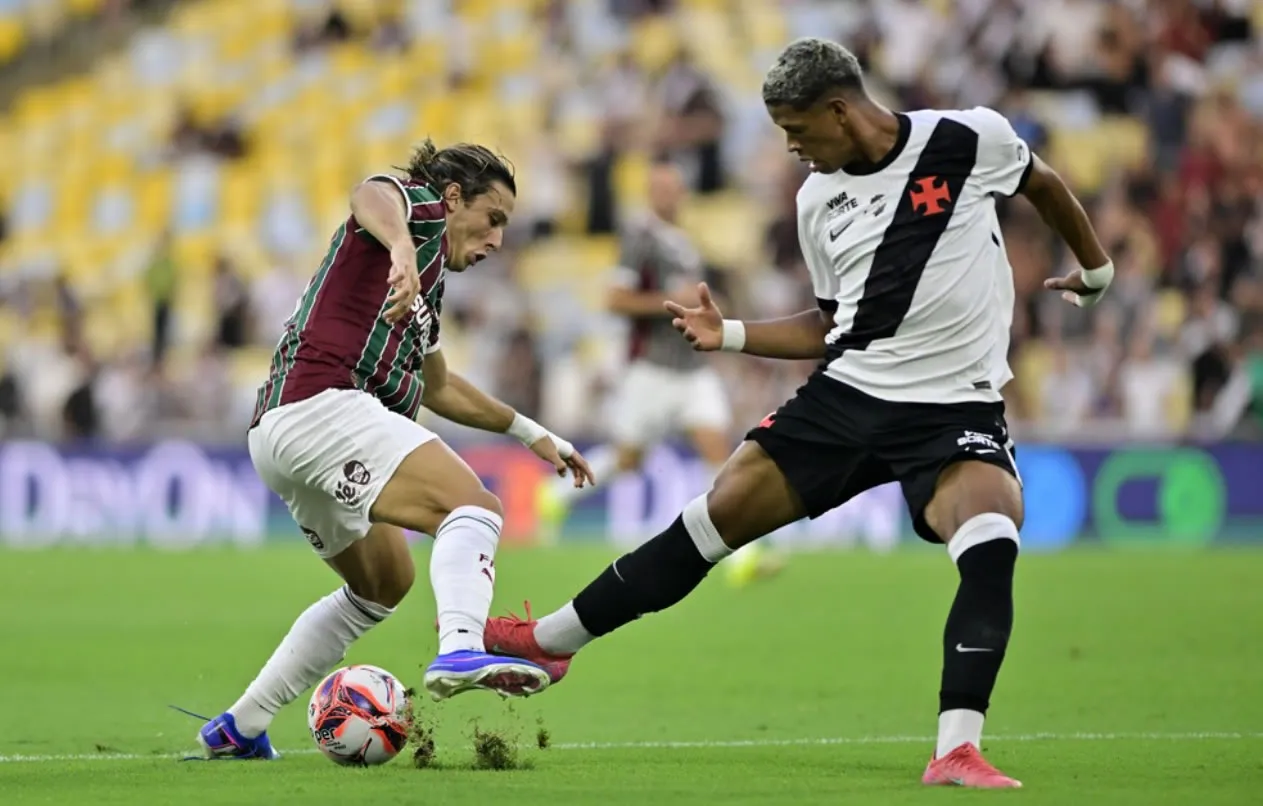 Vasco perde Barros para o clássico: herói e vilão é desfalque contra Flu