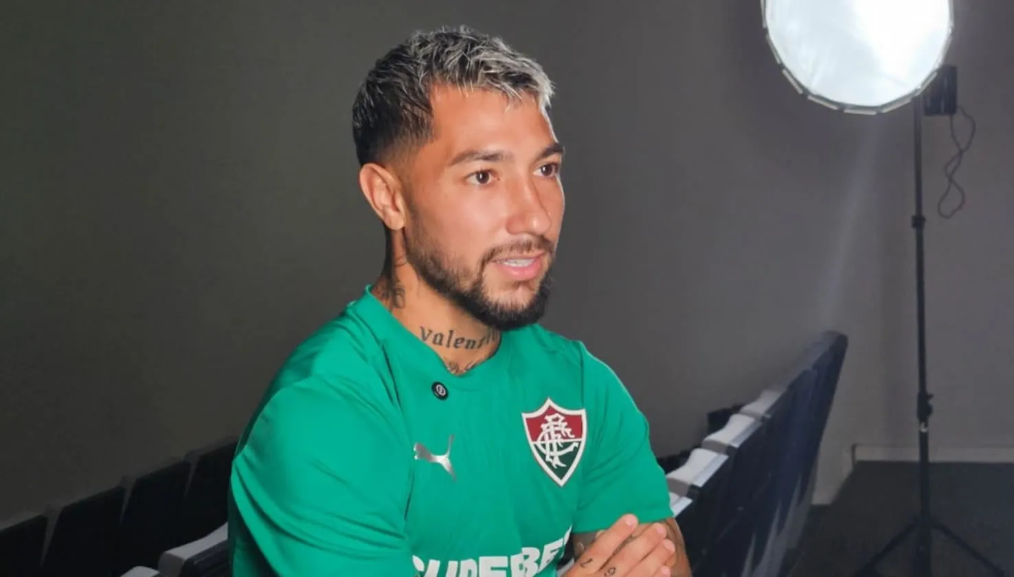 Lucho Acosta assume liderança no Fluminense e celebra parceria com Savarino