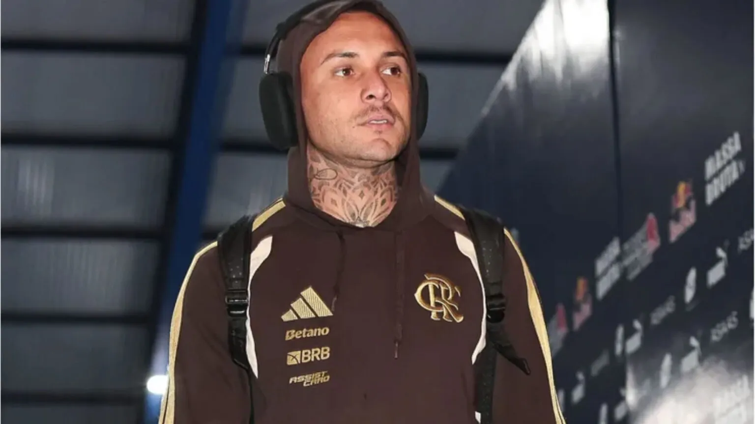 Everton Cebolinha sofre fratura e vira desfalque grave no Flamengo