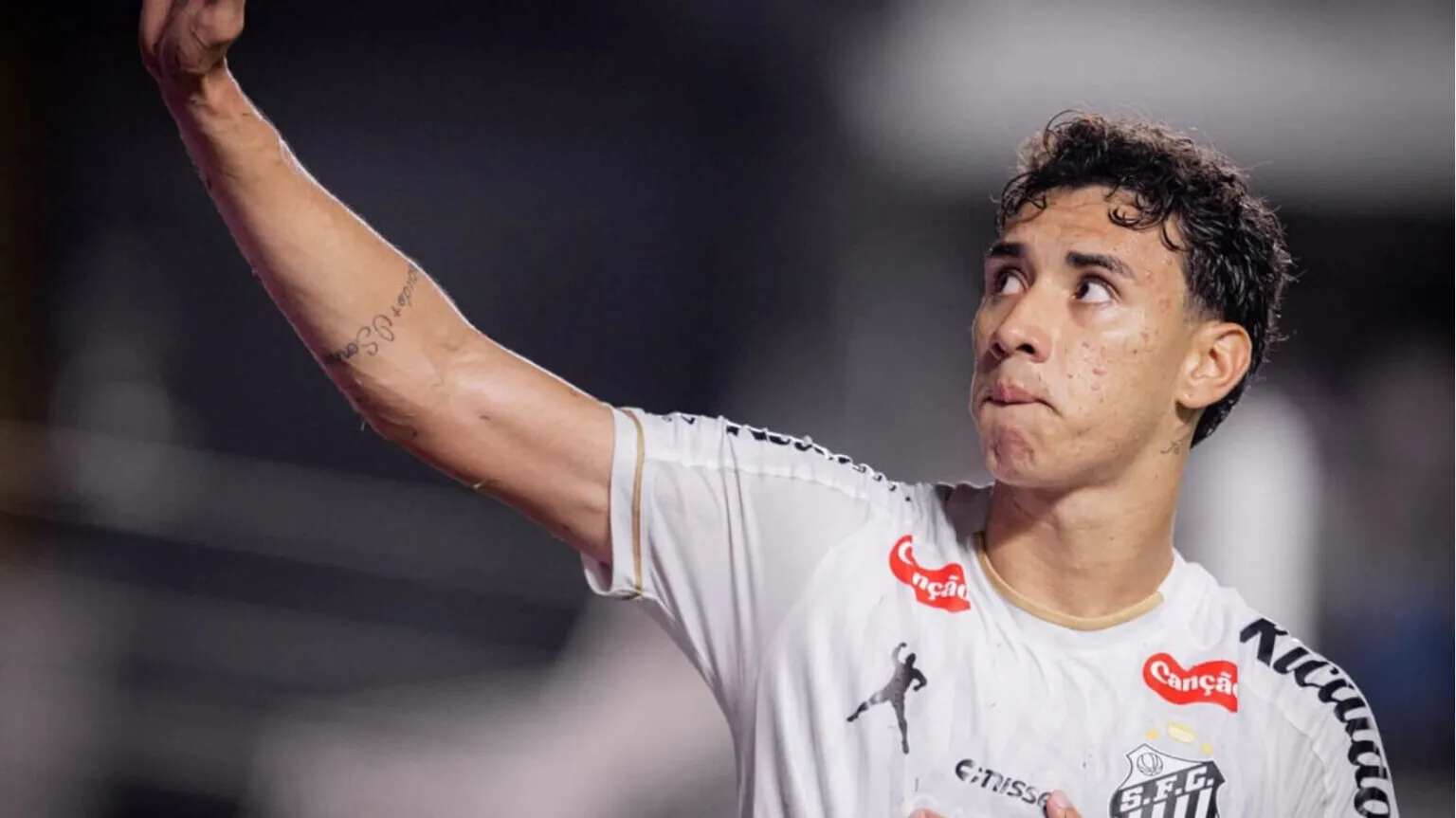 Cuca propõe desafio a Gabriel Bontempo para elevar gols no Santos