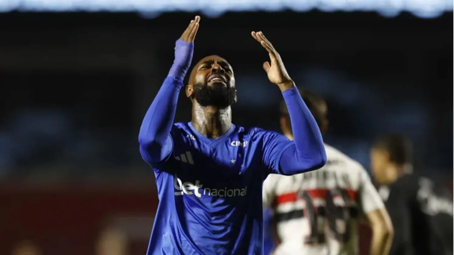 Gerson desabafa após goleada e assume culpa por crise no Cruzeiro