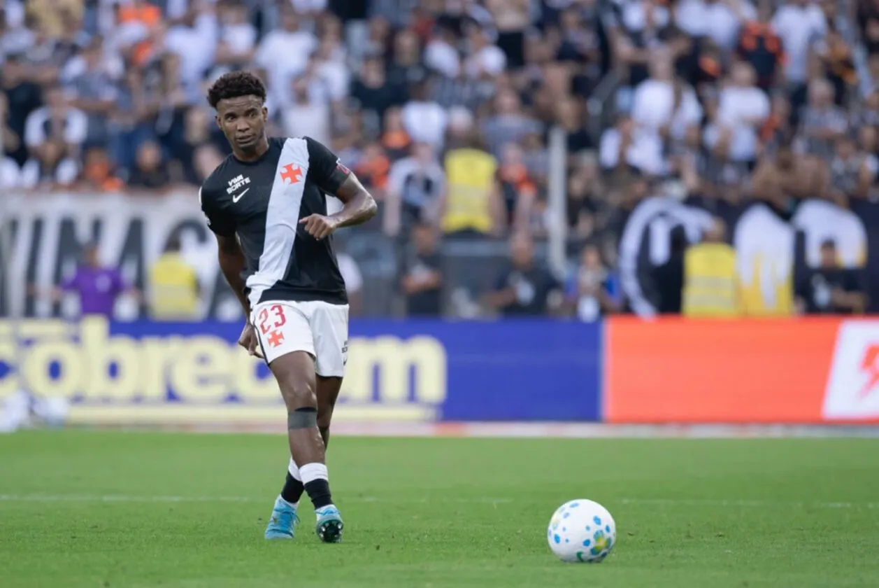 Alívio em São Januário: Decisão do STJD sobre Thiago Mendes surpreende