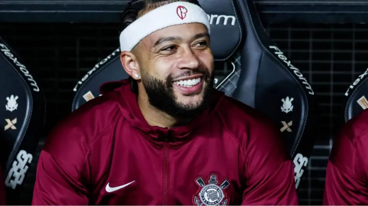 Corinthians Acelera Negociações para Renovação de Memphis Depay em Meio a Expectativa da Copa do Mundo 2026