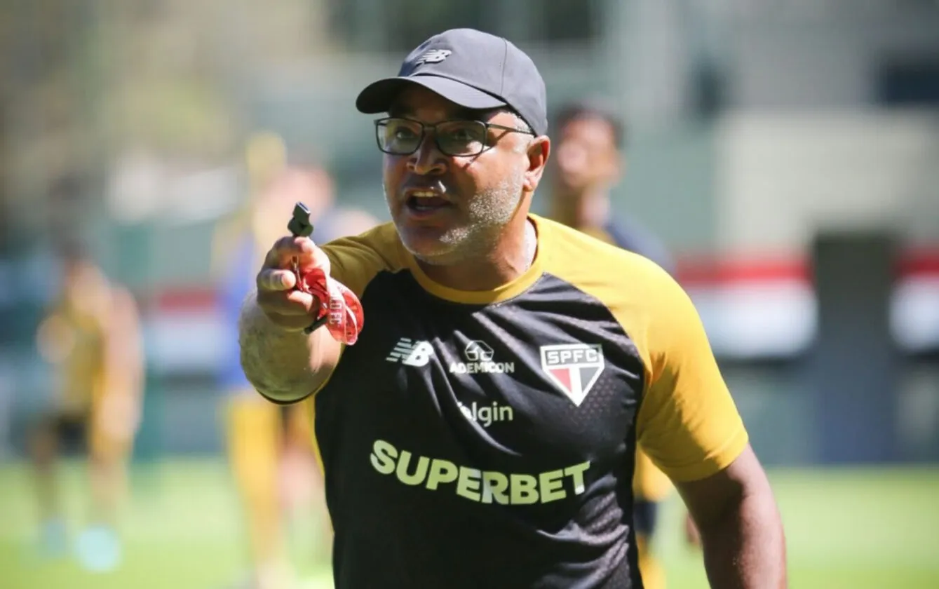 Roger Reavalia Estrutura Titular do São Paulo em Confronto Decisivo no Chile: Surpresas à Vista!