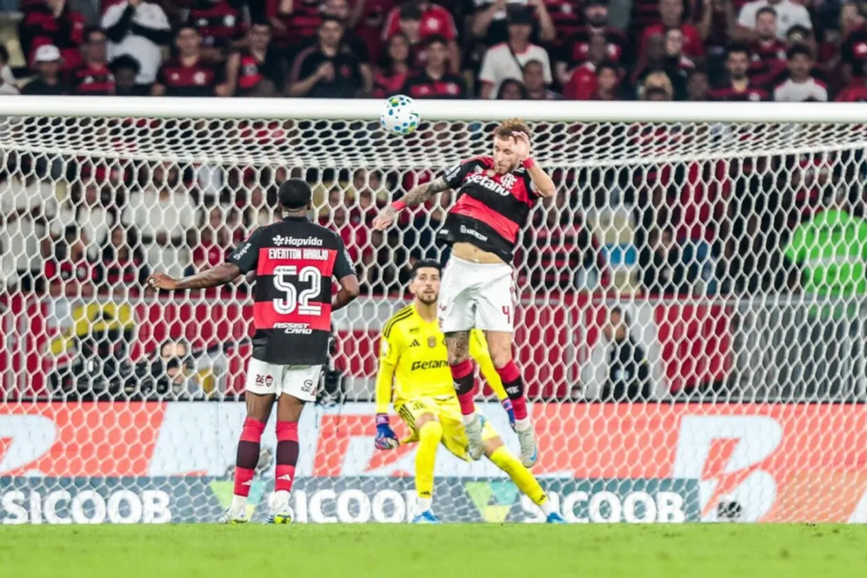 Rossi Continua como Titular no Flamengo: Leonardo Jardim Ignora Críticas e Reafirma Confiança no Goleiro Argentino
