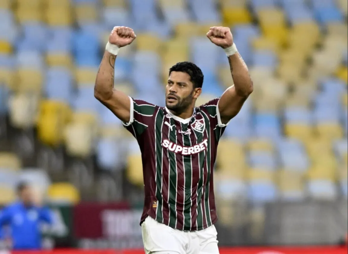 ‘Grande parcela’: fala forte de Hulk expõe vestiário do Fluminense após queda 'Grande parcela': fala forte de Hulk expõe vestiário do Fluminense após queda