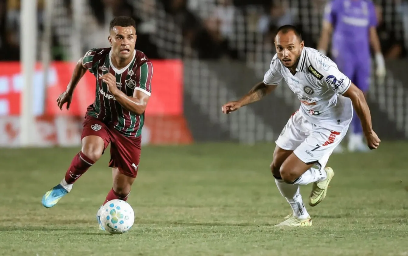 Baixa de peso no Fluminense: Alisson sente o quadril e fica fora de última hora