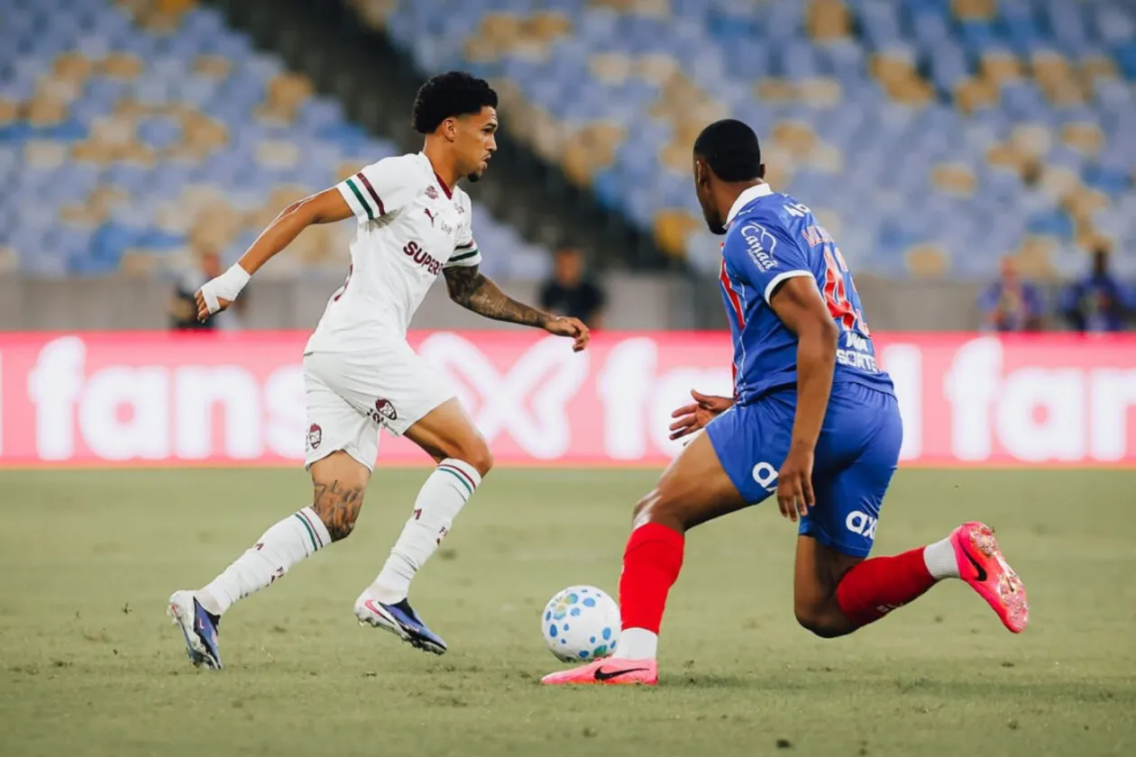 Comentário de Riquelme em post do Fluminense sobre Zubeldía viraliza na web