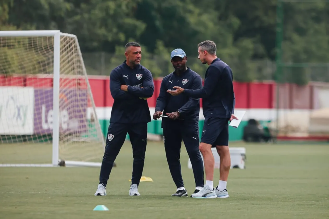 Marcão prepara cartada decisiva na escalação do Fluminense diante do Palmeiras