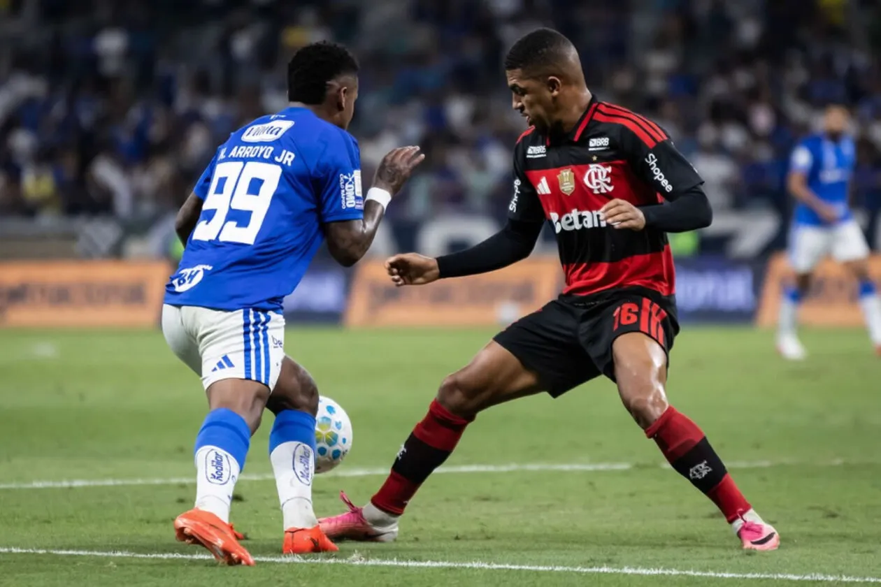 “Extremamente desgastados”: o desabafo de Lino após tropeço que acendeu o alerta no Flamengo