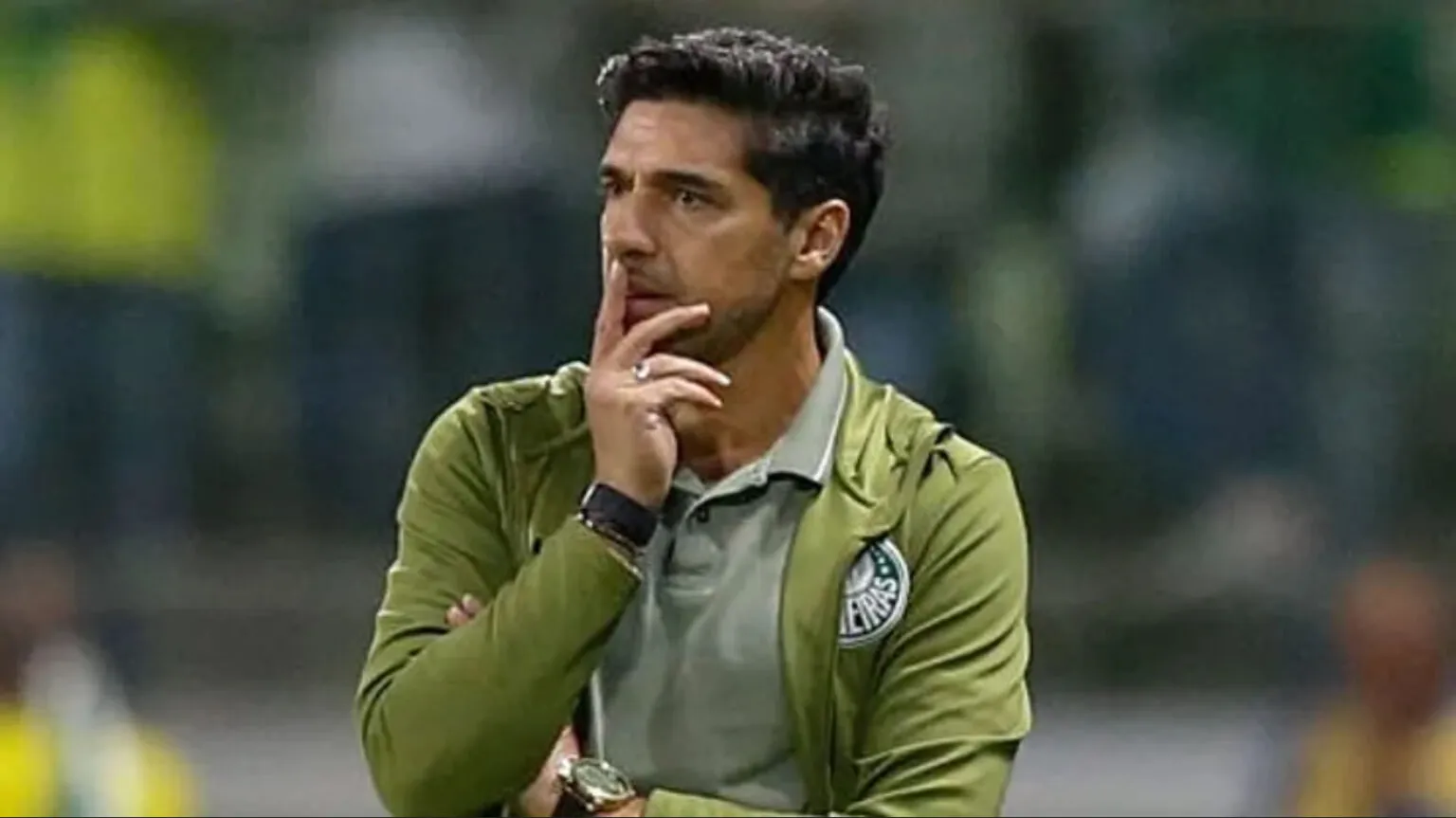 O detalhe milionário no contrato de Abel que impede sua demissão do Palmeiras