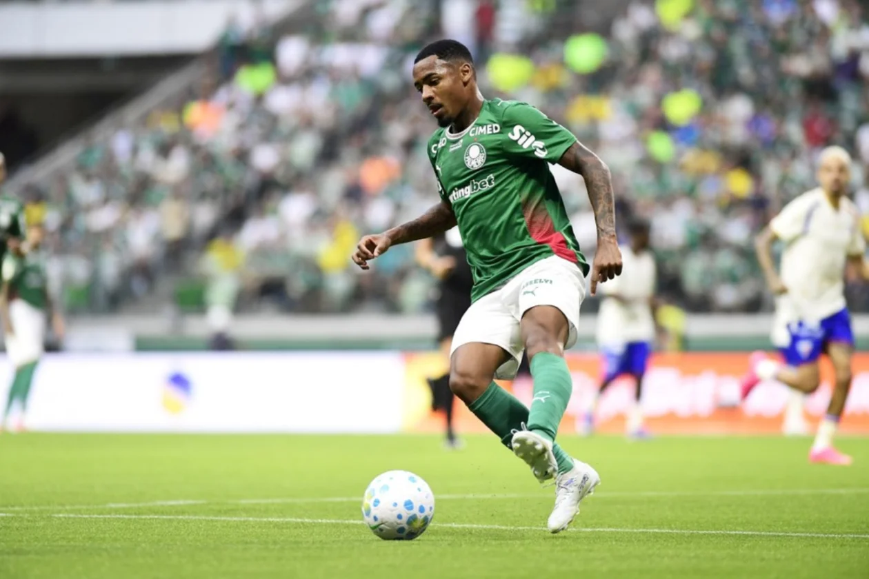 Por que o Palmeiras bate o pé em R$ 250 milhões para liberar Allan ao Manchester City?