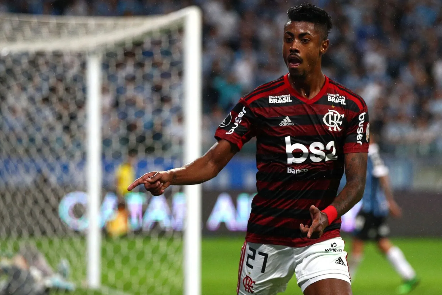 Alerta no Ninho: Bruno Henrique sente desgaste e pode ficar fora de jogo do Flamengo