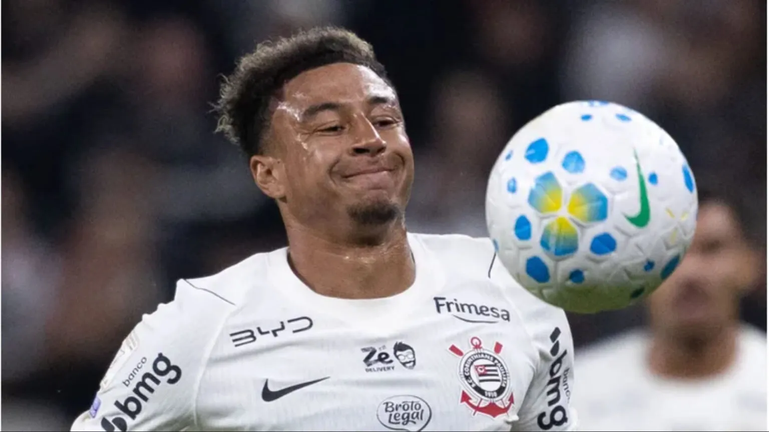 Ele chegou com status de estrela no Corinthians, mas futuro depende de virada imediata