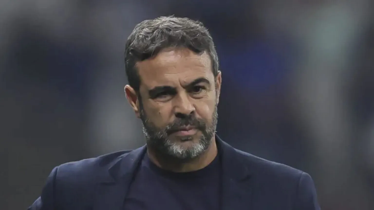 Após pressão por eliminações, diretoria do Cruzeiro toma decisão nos bastidores sobre Artur Jorge